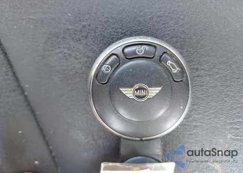 2010 Mini Cooper from USA, damaged, VIN WMWML3C56ATX38237